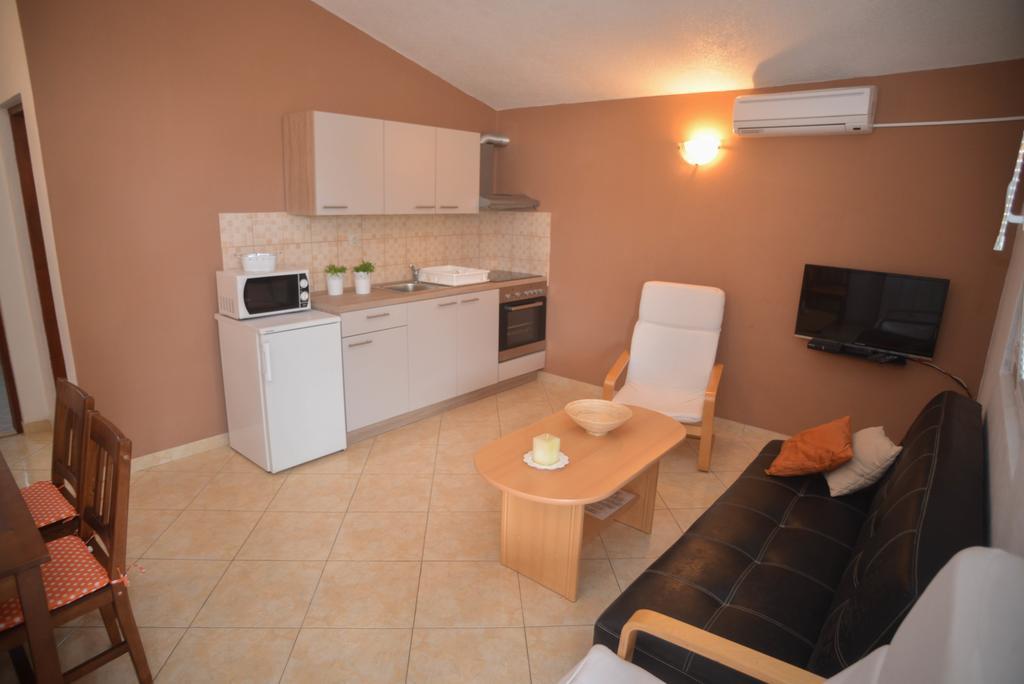 Apartments Salamun Biograd Na Moru Eksteriør bilde