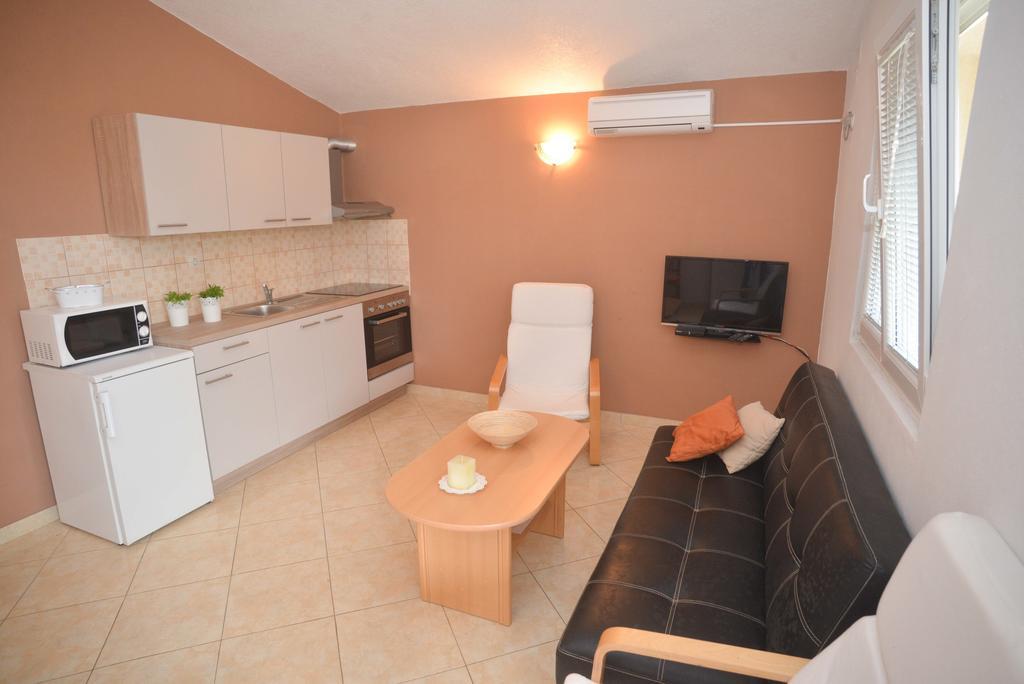 Apartments Salamun Biograd Na Moru Eksteriør bilde